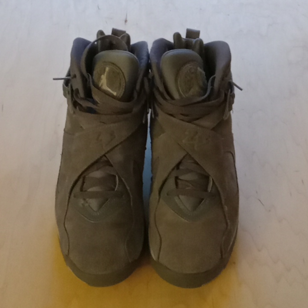 Retro Air Jordan/Cool Grey 8s..size 12.
